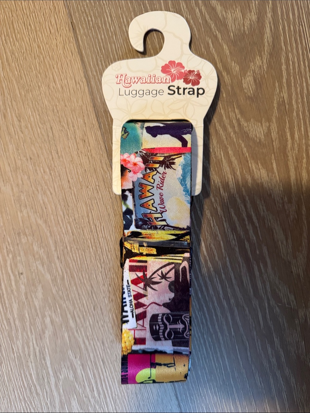 Element Hawaiian Print Luggage Strap in Multicolor